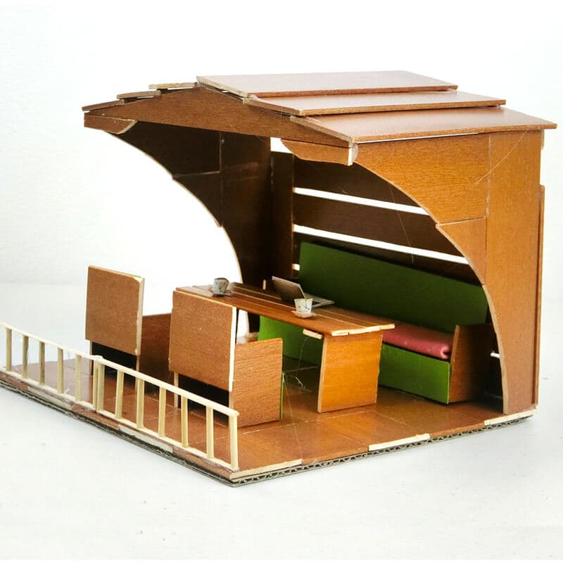 23 wooden dollhouse 18