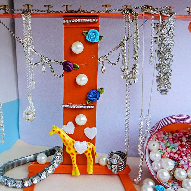3 jewelry holder 2