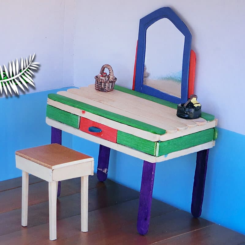 popsicle stick makeup table 14