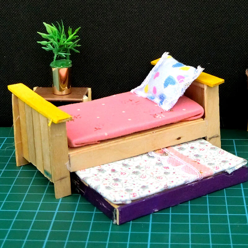 4 miniature bed 6